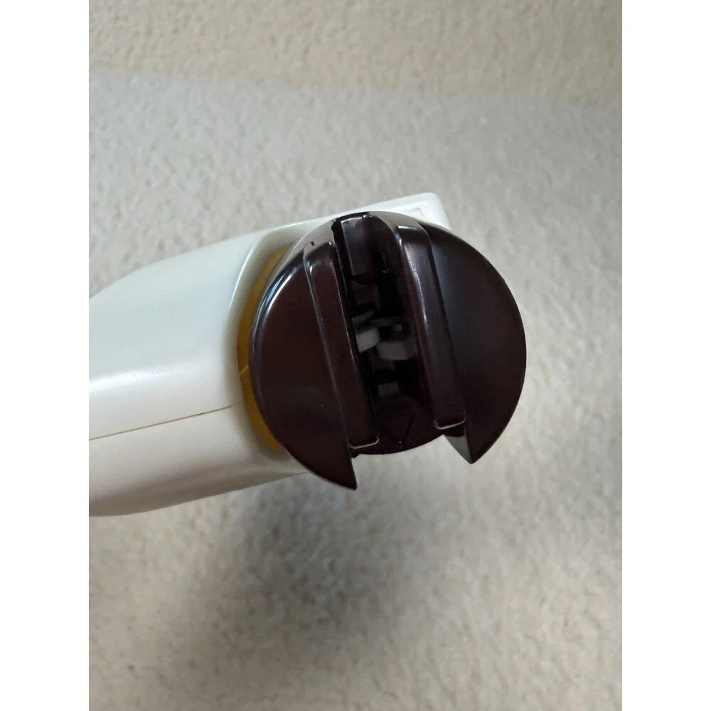 Cutco  Kitchen Knife Sharpener Hand Held Pull Through White Vintage